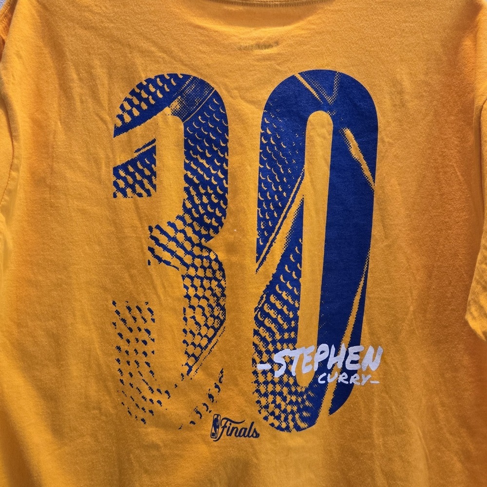 Golden State‎ Warriors 2022 NBA Finals Shirt XL Yellow Fanatics Basketball Tee